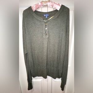 Democracy women's Henley 3 button waffle knit top. Size 1x EUC